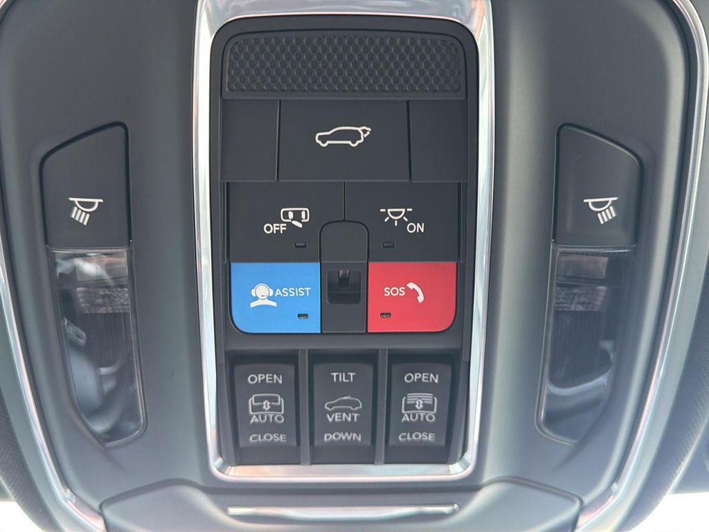 new 2027 Jeep Grand Cherokee L car, priced at $53,667