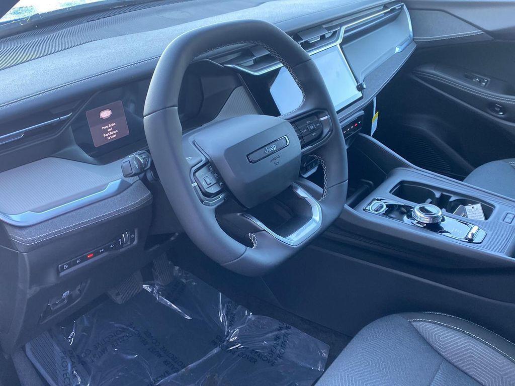 new 2026 Jeep Cherokee car, priced at $39,485