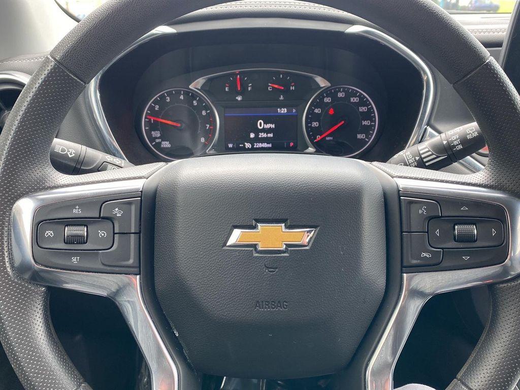used 2025 Chevrolet Blazer car, priced at $29,995