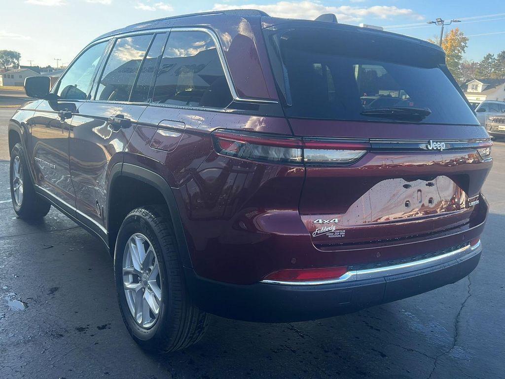 new 2025 Jeep Grand Cherokee car, priced at $43,405