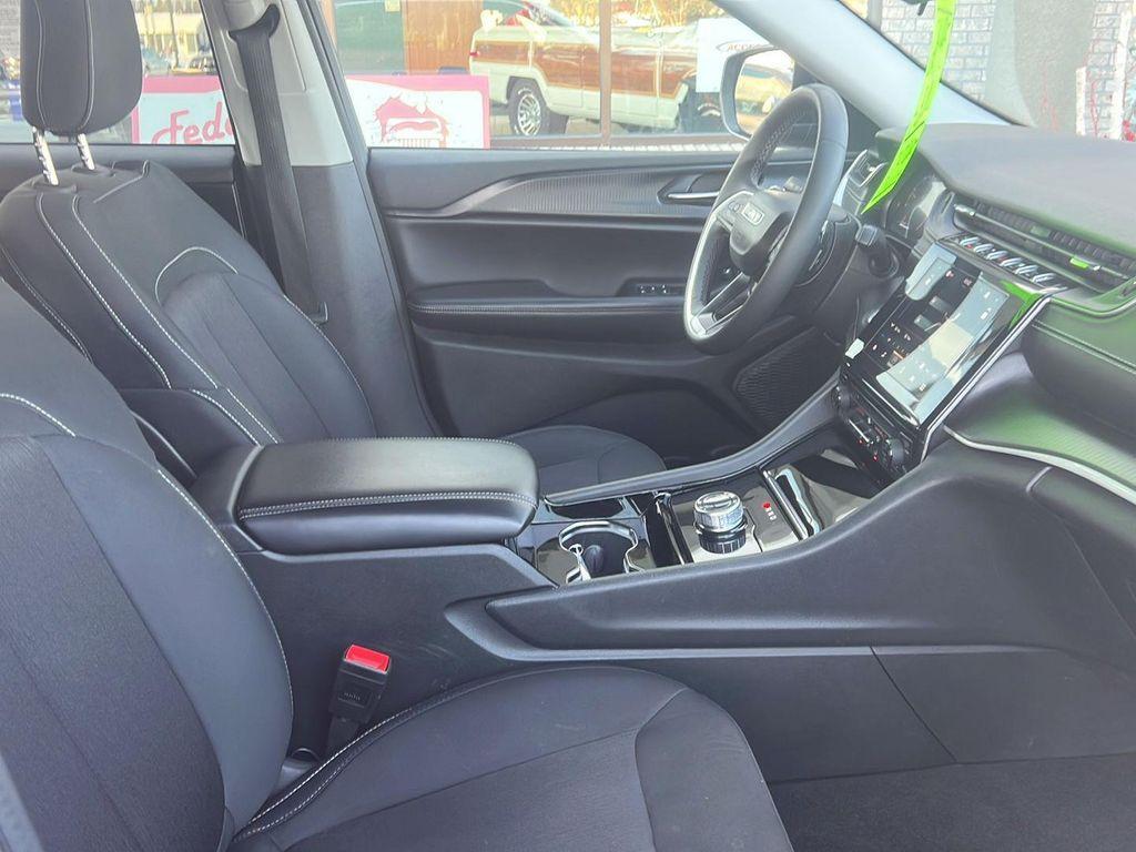 used 2023 Jeep Grand Cherokee car, priced at $25,995