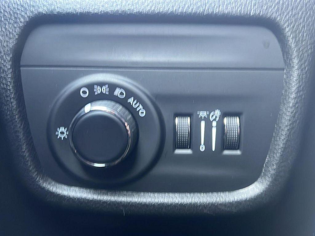 used 2023 Jeep Grand Cherokee car, priced at $25,995