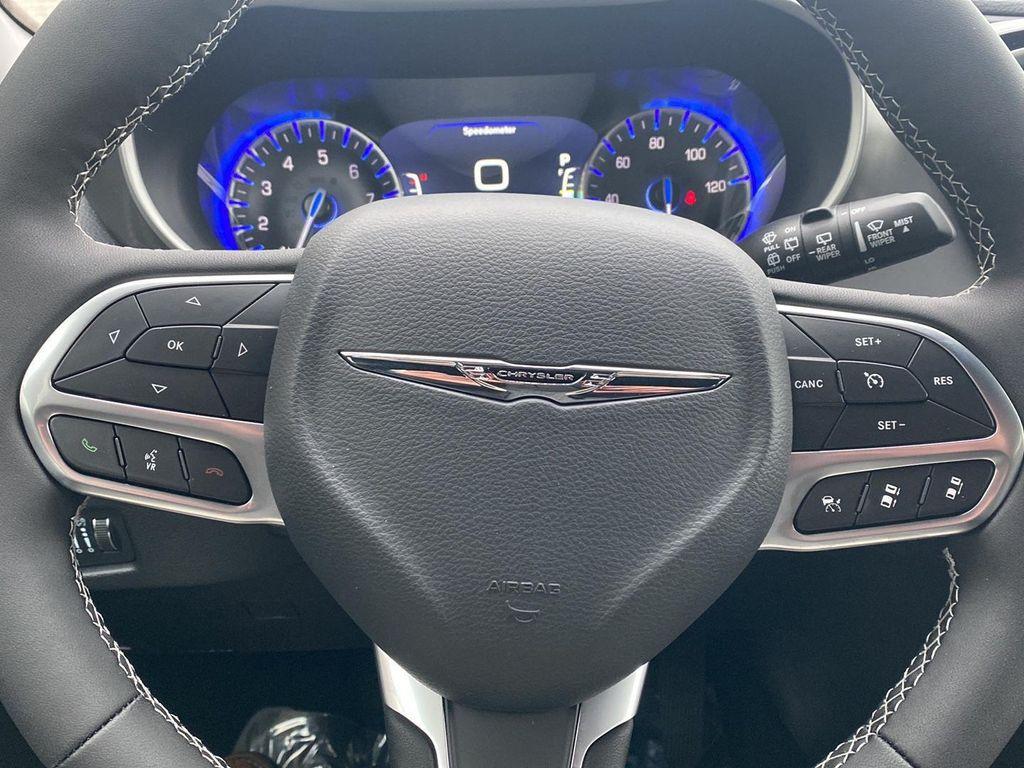 new 2026 Chrysler Pacifica car, priced at $46,015