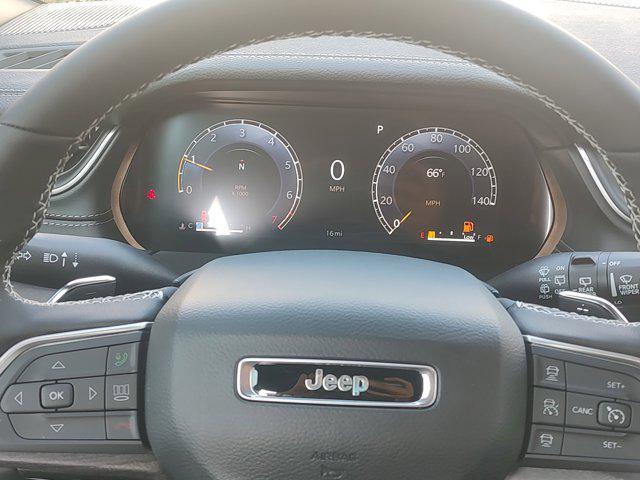 new 2025 Jeep Grand Cherokee L car, priced at $45,274