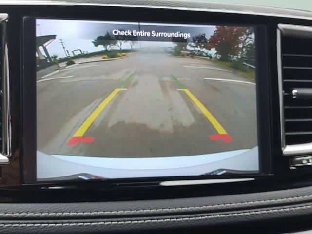 used 2023 Chrysler Pacifica car, priced at $25,977