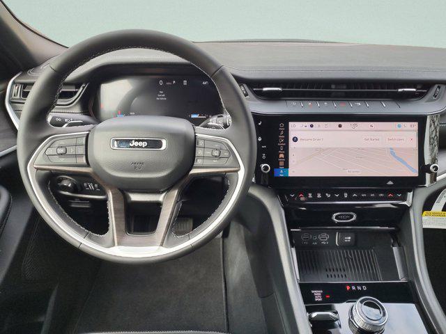 new 2026 Jeep Grand Cherokee car, priced at $41,495