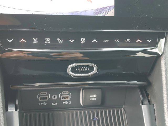 new 2026 Jeep Grand Cherokee car, priced at $41,495