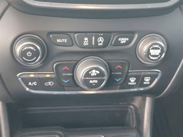 used 2021 Jeep Cherokee car, priced at $15,138