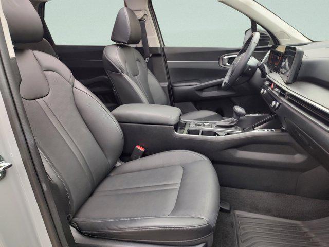 used 2025 Kia Sorento car, priced at $34,719