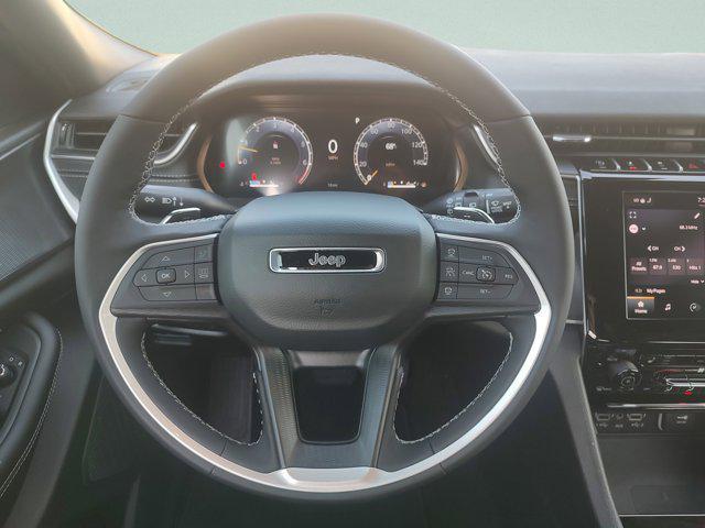 new 2025 Jeep Grand Cherokee car, priced at $37,012