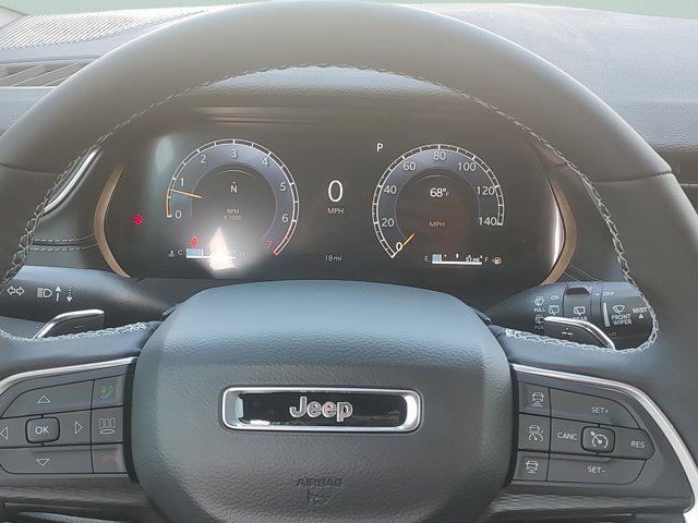 new 2025 Jeep Grand Cherokee car, priced at $37,012