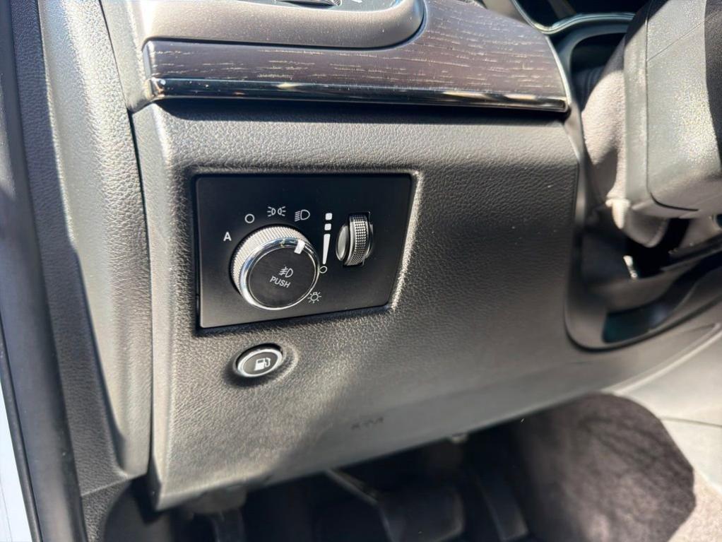 used 2018 Jeep Grand Cherokee car, priced at $18,495