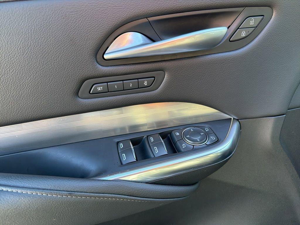 used 2025 Cadillac XT4 car, priced at $32,595