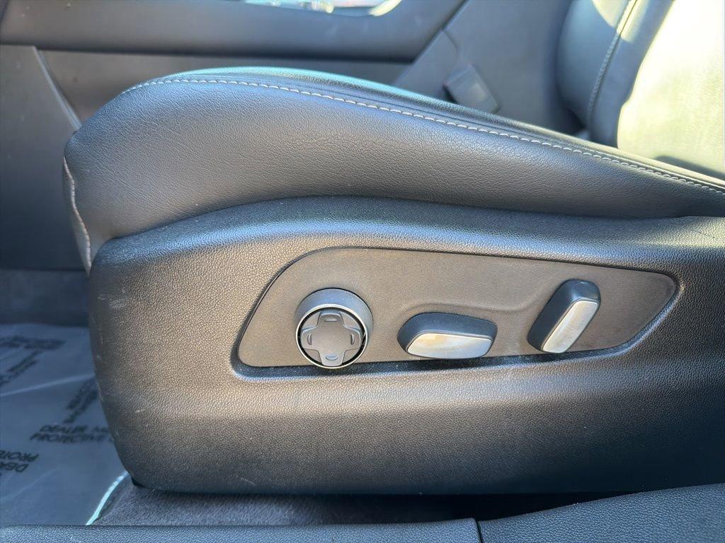 used 2025 Cadillac XT4 car, priced at $32,595