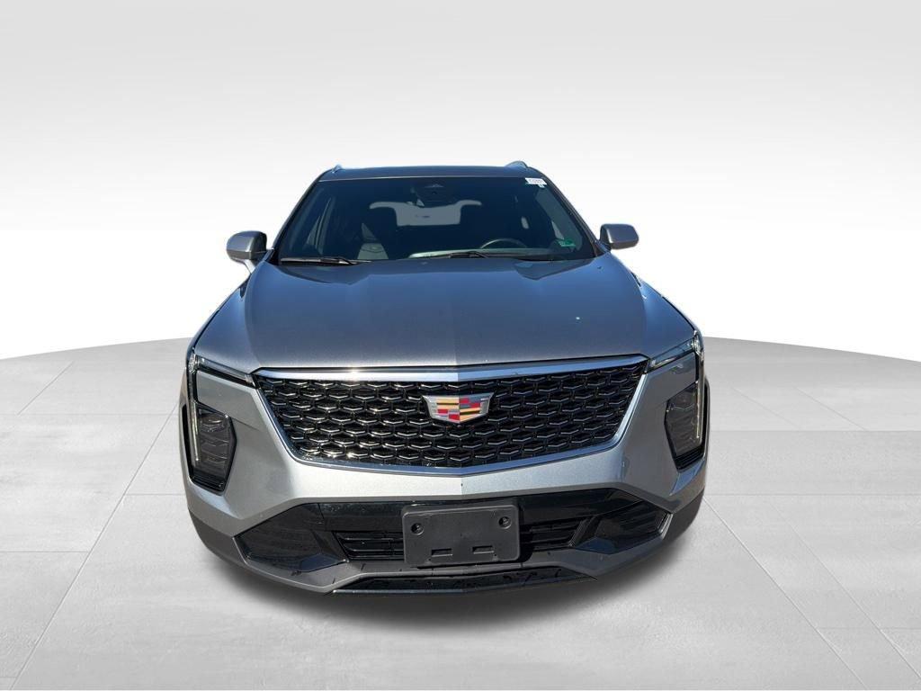 used 2025 Cadillac XT4 car, priced at $32,595