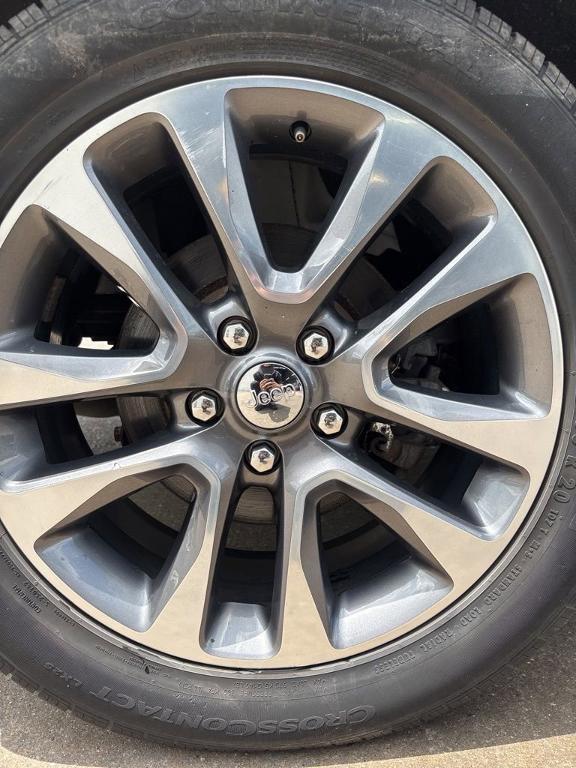 used 2018 Jeep Grand Cherokee car, priced at $18,995
