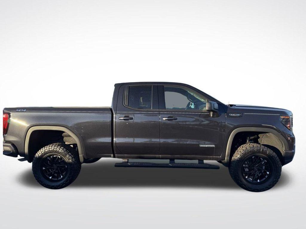 new 2025 GMC Sierra 1500 car, priced at $64,121