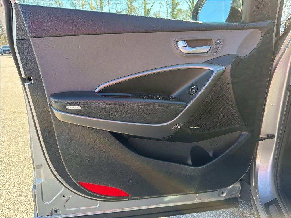 used 2016 Hyundai Santa Fe car, priced at $8,295