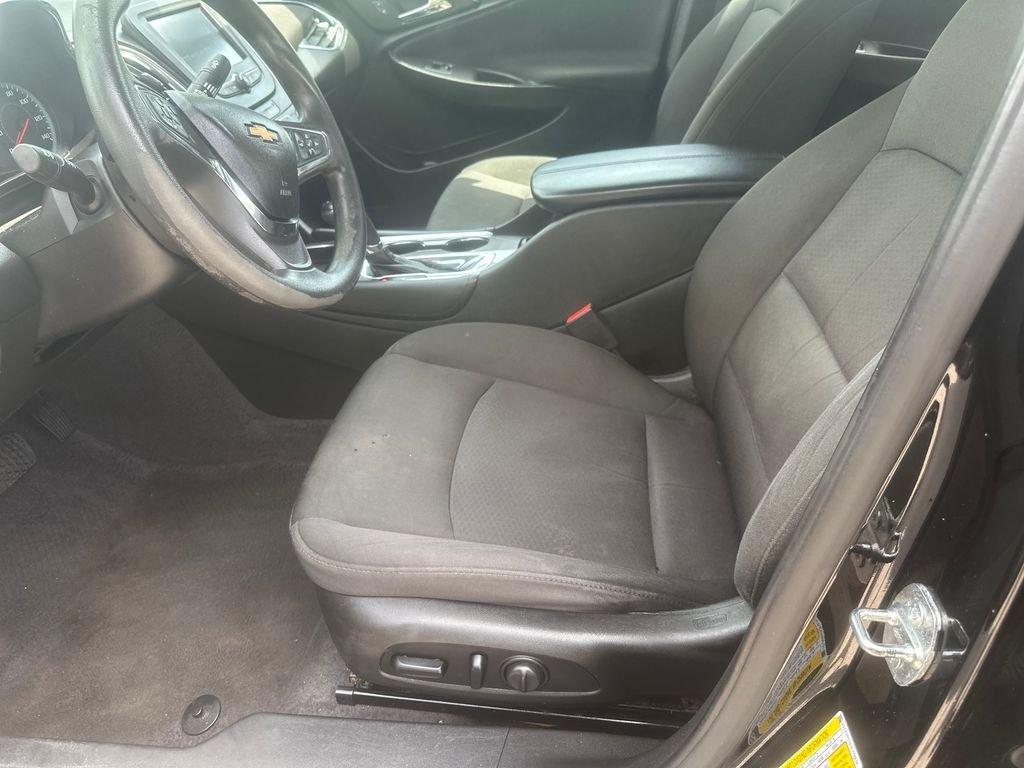 used 2018 Chevrolet Malibu car, priced at $10,816