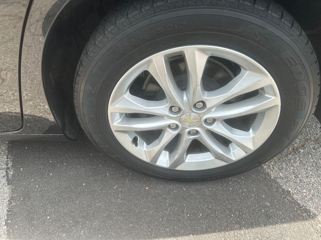 used 2018 Chevrolet Malibu car, priced at $10,816