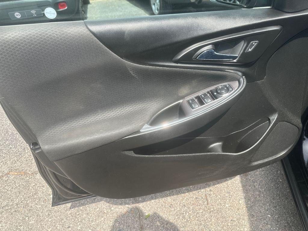 used 2018 Chevrolet Malibu car, priced at $10,816