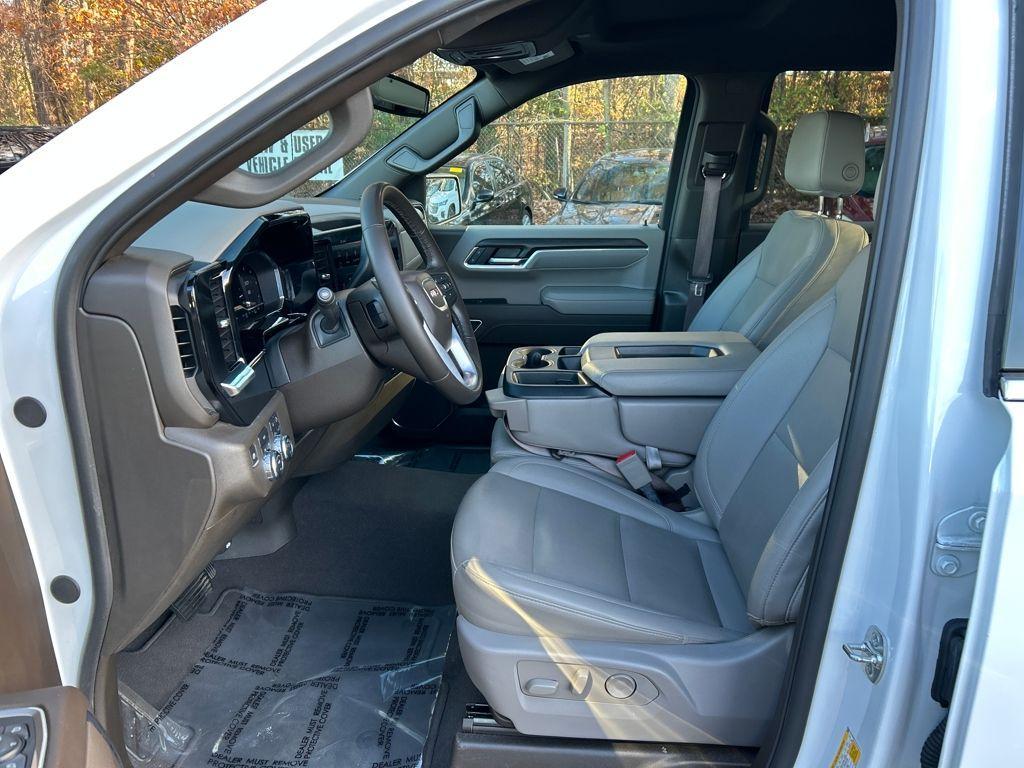 used 2025 GMC Sierra 1500 car, priced at $43,479