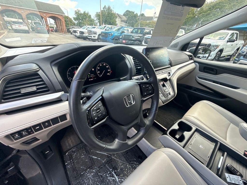 used 2025 Honda Odyssey car, priced at $36,186