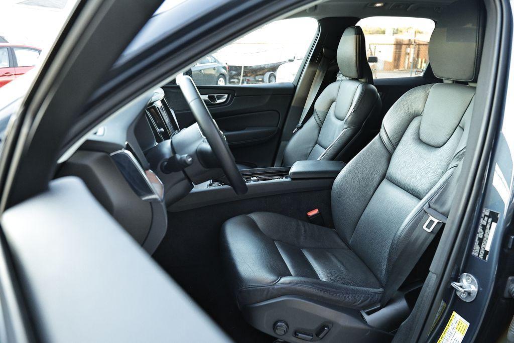 used 2024 Volvo XC60 car, priced at $29,995