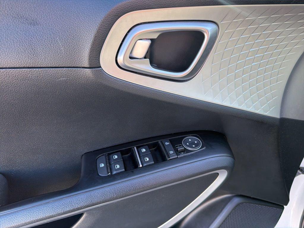 used 2023 Kia Soul car, priced at $15,295