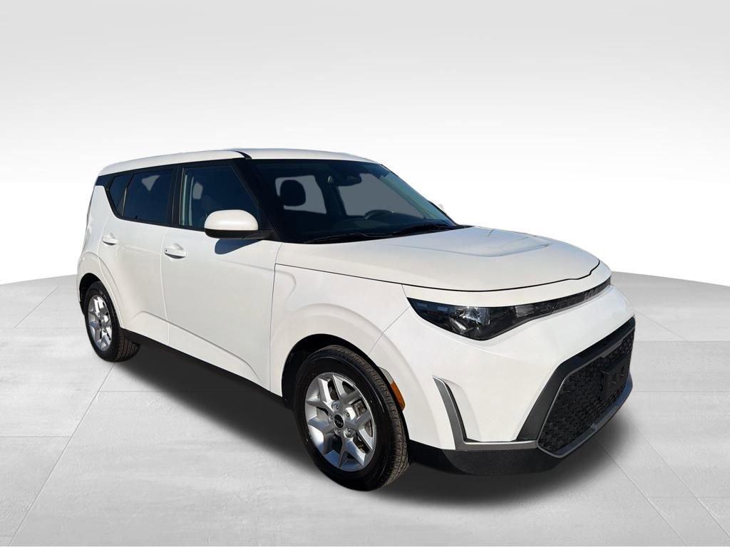 used 2023 Kia Soul car, priced at $15,295