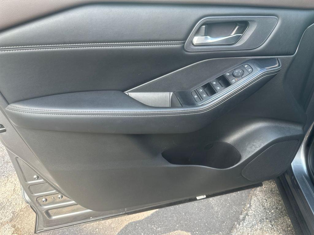 used 2023 Nissan Rogue car, priced at $21,504