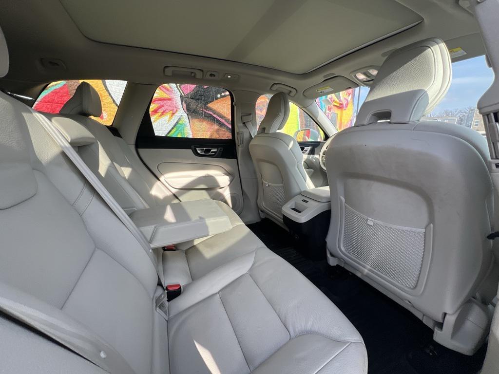 used 2022 Volvo XC60 car, priced at $20,000