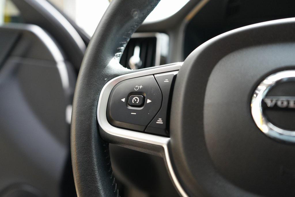 used 2021 Volvo XC60 Recharge Plug-In Hybrid car, priced at $23,900