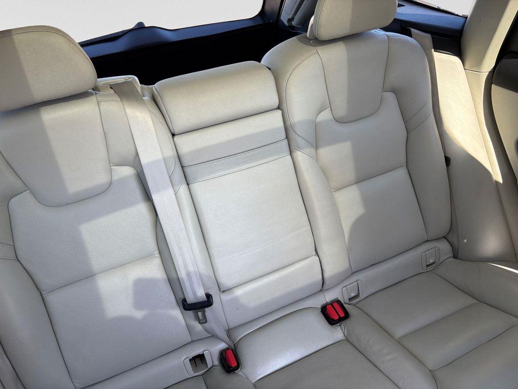used 2018 Volvo XC60 car, priced at $22,263