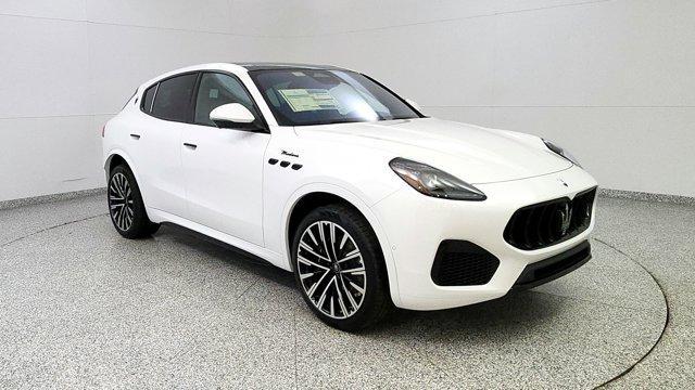 new 2025 Maserati Grecale car, priced at $89,805