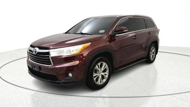 used 2015 Toyota Highlander car, priced at $17,446