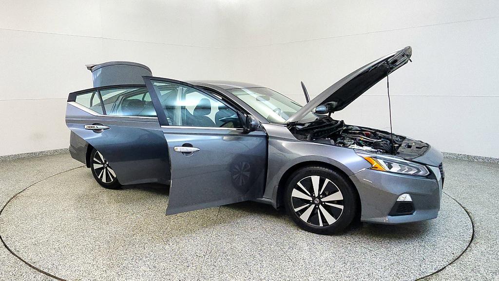 used 2022 Nissan Altima car, priced at $18,301
