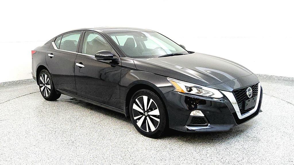 used 2022 Nissan Altima car, priced at $18,301