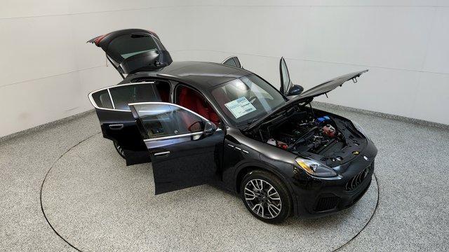 new 2025 Maserati Grecale car, priced at $91,895