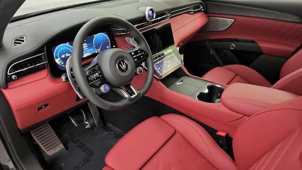 new 2026 Maserati Grecale car, priced at $90,795