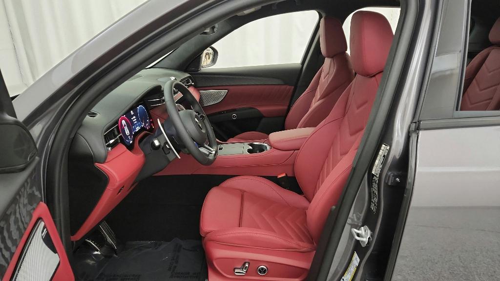 new 2026 Maserati Grecale car, priced at $90,795