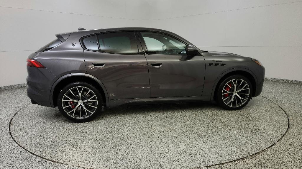 new 2026 Maserati Grecale car, priced at $90,795