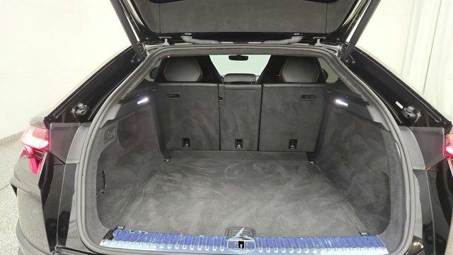 used 2022 Lamborghini Urus car, priced at $185,004