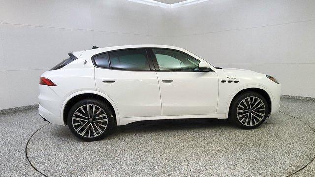 new 2025 Maserati Grecale car, priced at $89,805