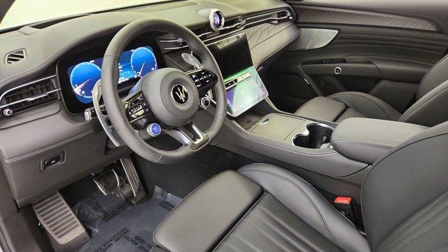 new 2025 Maserati Grecale car, priced at $89,805