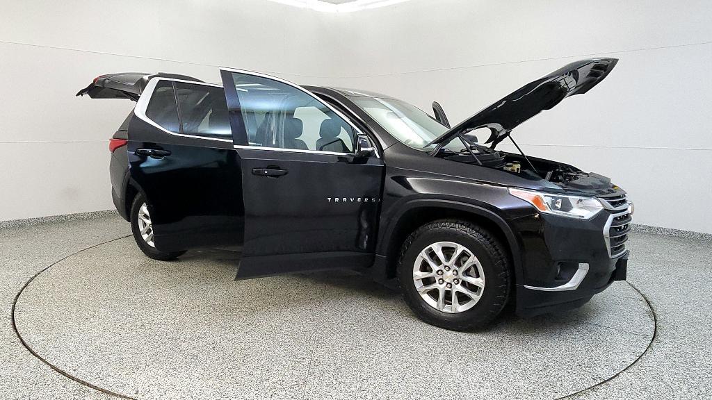used 2018 Chevrolet Traverse car, priced at $12,900