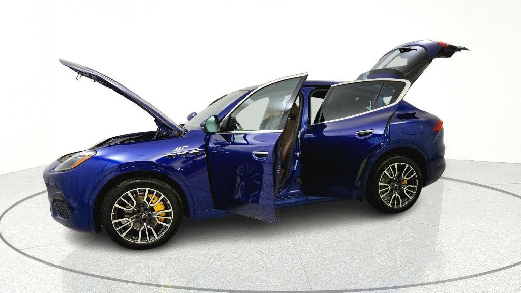 used 2023 Maserati Grecale car, priced at $33,692