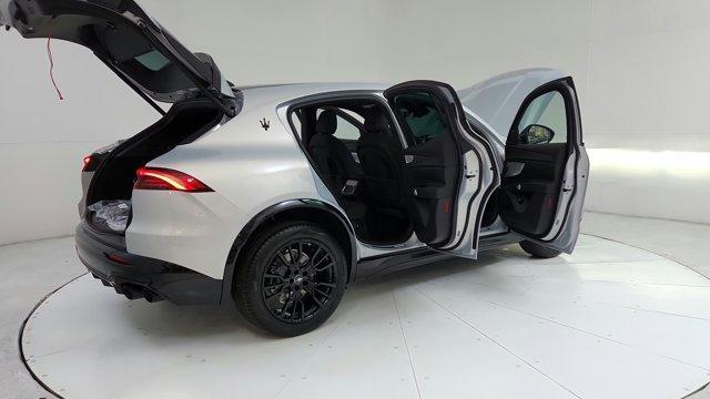 new 2025 Maserati Grecale car, priced at $72,743
