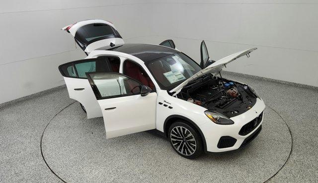 new 2025 Maserati Grecale car, priced at $94,315