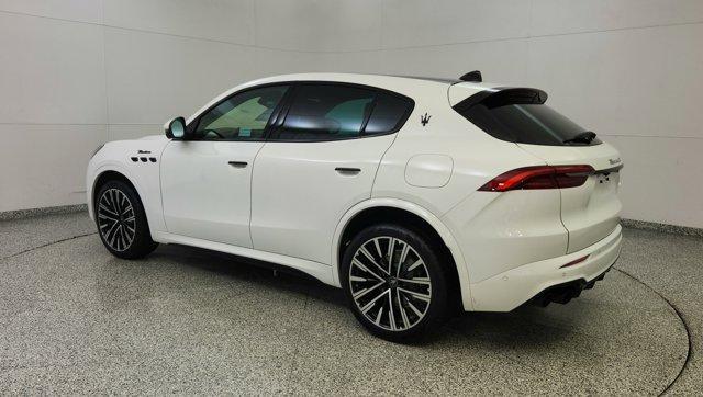 new 2025 Maserati Grecale car, priced at $89,805